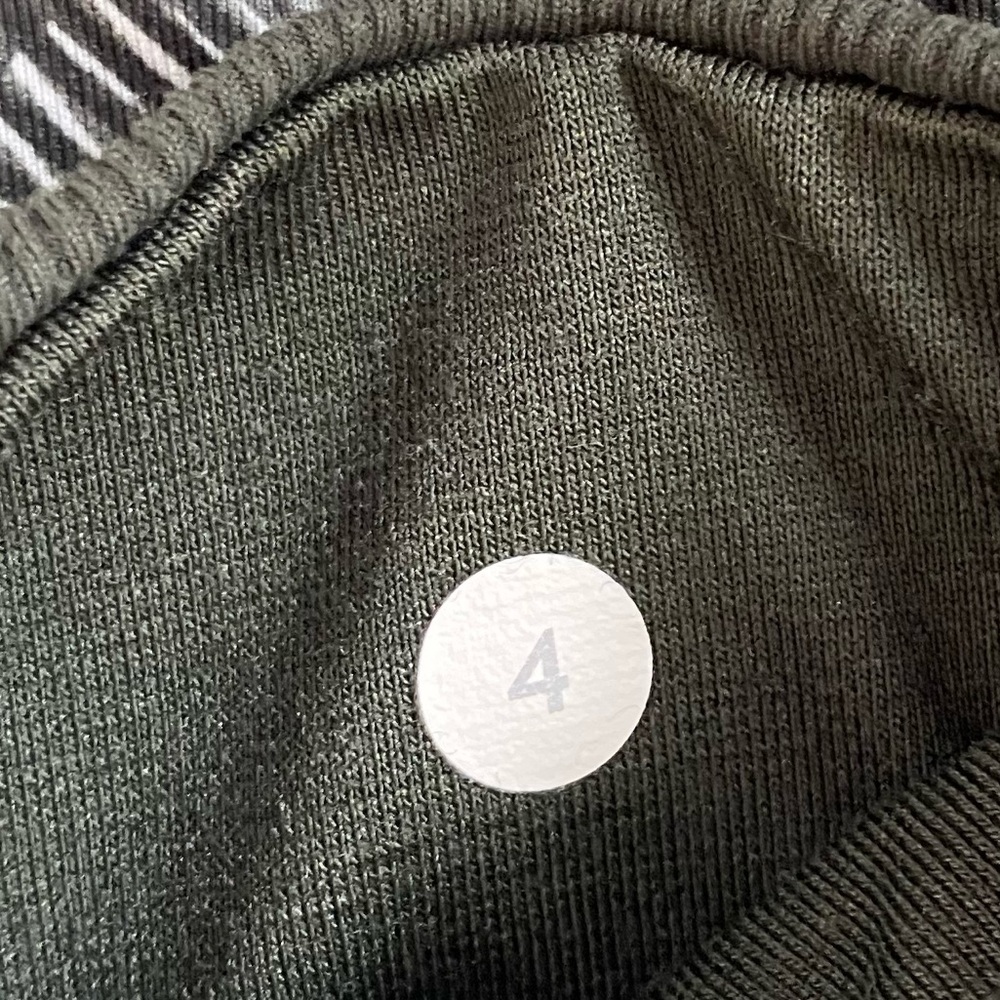 Lululemon High Times Pant *Luxtreme (Mesh) - Picture 9 of 9